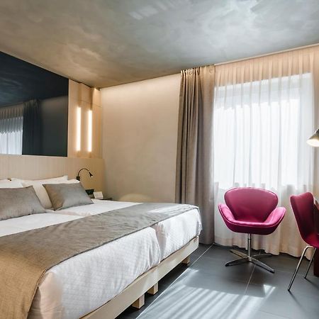 Hotel Metropolis Andorra la Vella Bagian luar foto