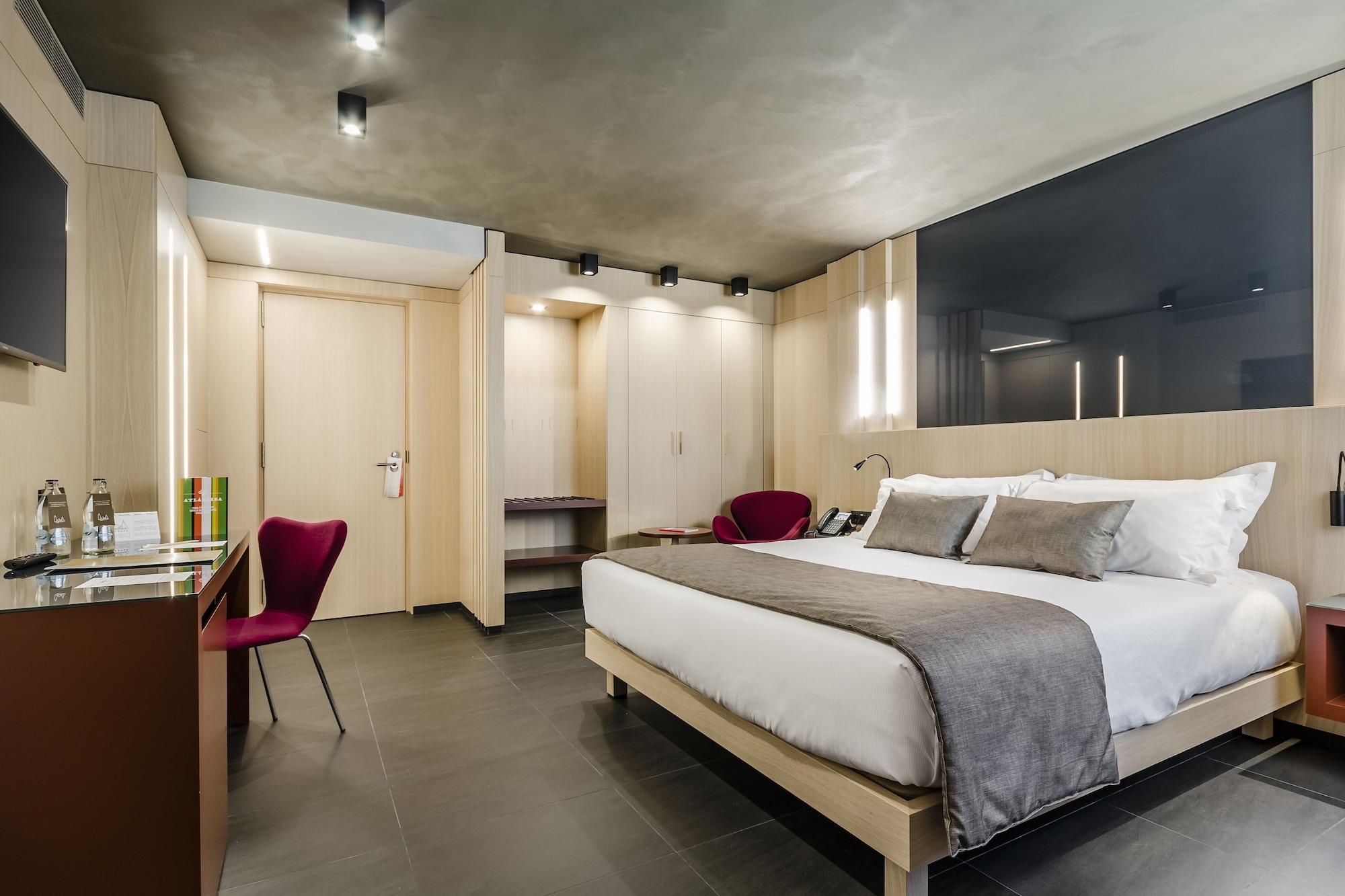 Hotel Metropolis Andorra la Vella Bagian luar foto