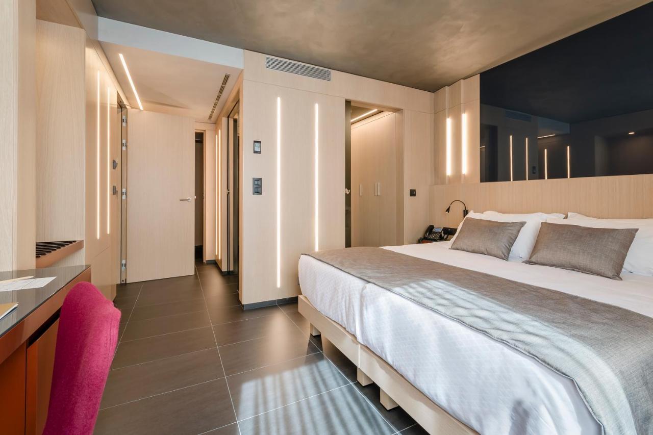 Hotel Metropolis Andorra la Vella Bagian luar foto