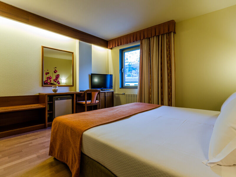 Hotel Metropolis Andorra la Vella Bagian luar foto